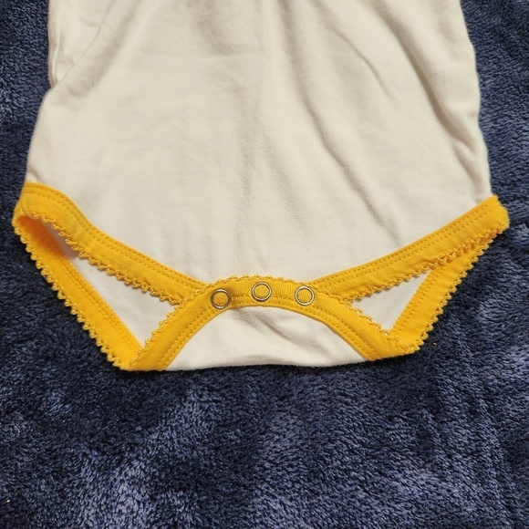 Baby girl Rainbow onsie size 6-12 months - Picture 3 of 7